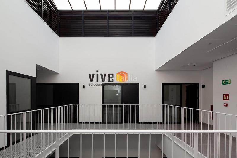 Foto 4a0898a9-704b-49e1-baed-b68ed653adf8. Edificio  nuevo con 24 estudios. completamente equipados en el corazón de triana. en Sevilla