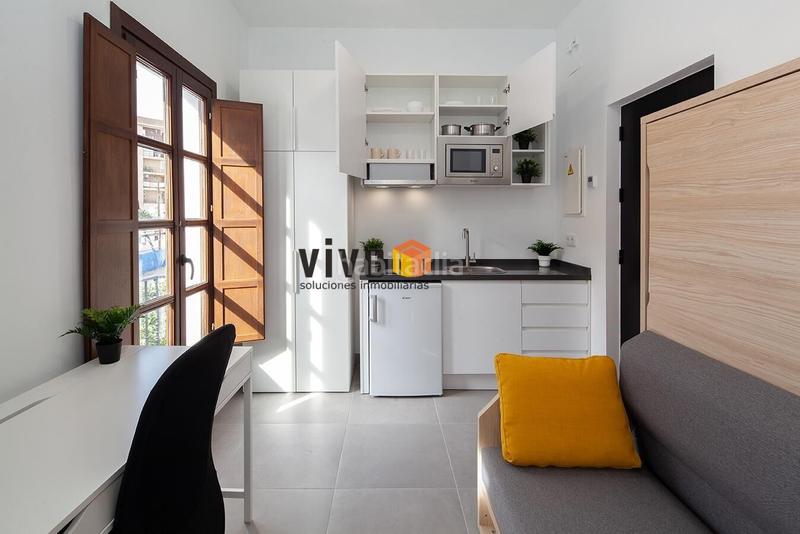 Foto 73d5e5b8-d0cd-4ef2-a68e-f3c43422dfed. Edificio  nuevo con 24 estudios. completamente equipados en el corazón de triana. en Sevilla