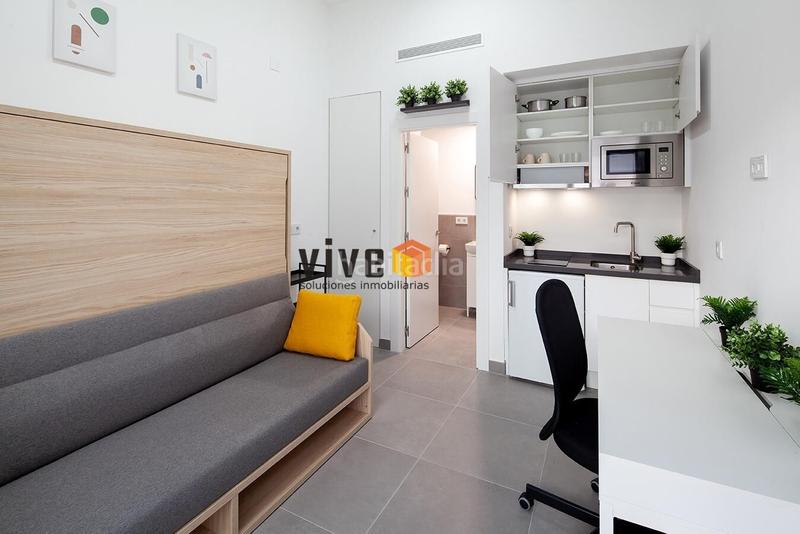 Foto adfa85a2-71a9-4c10-8272-c1e0fbd88efa. Edificio  nuevo con 24 estudios. completamente equipados en el corazón de triana. en Sevilla