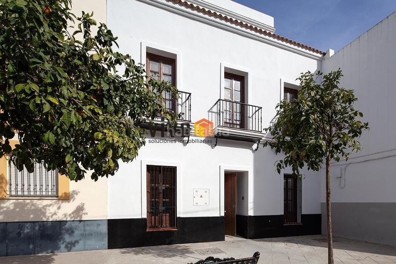 Foto fc5632bc-98f3-4e1d-ab83-5687f5e83617. Edificio  nuevo con 24 estudios. completamente equipados en el corazón de triana. en Sevilla