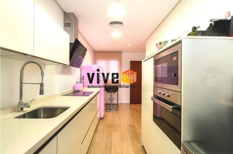 Foto 10a292d3-b29c-45b3-b6af-a7f234506f6f. Piso vive deluxe homes presenta en exclusiva este fabuloso piso de alto standing en avenida de La Buhaira en Sevilla