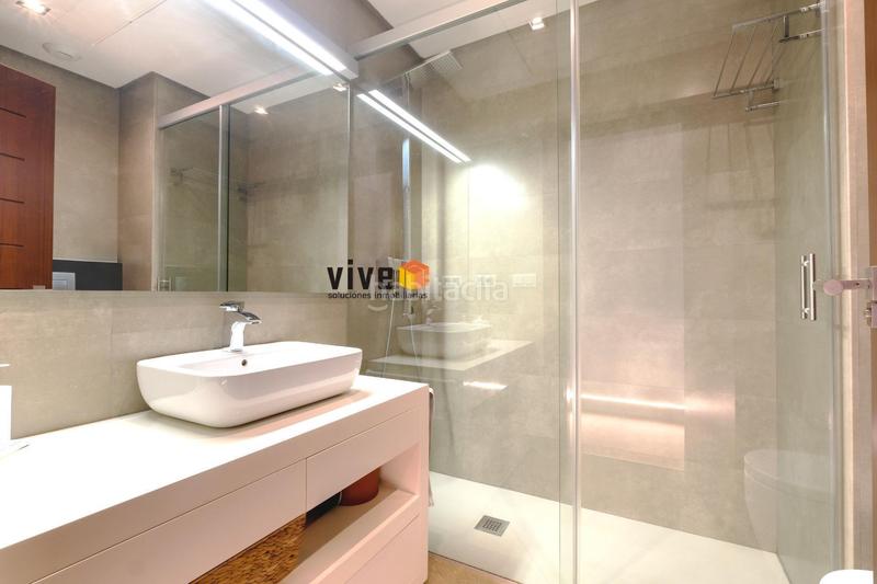Foto 210525eb-0a6f-4f50-a2ae-b55314ff15dd. Piso vive deluxe homes presenta en exclusiva este fabuloso piso de alto standing en avenida de La Buhaira en Sevilla
