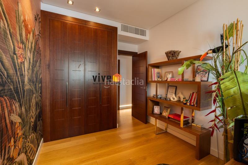 Foto 2626c39c-a102-4679-a6ab-7fec93285a48. Piso vive deluxe homes presenta en exclusiva este fabuloso piso de alto standing en avenida de La Buhaira en Sevilla