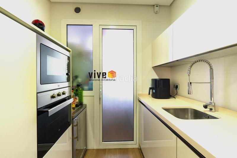 Foto 36528523-a43e-4c74-9d07-db595b1bd311. Piso vive deluxe homes presenta en exclusiva este fabuloso piso de alto standing en avenida de La Buhaira en Sevilla