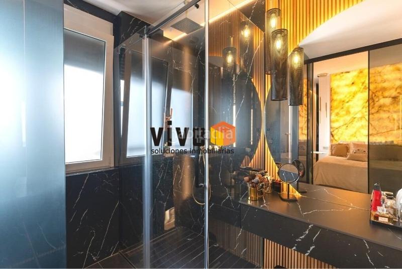 Foto 73b38e60-9234-4d5c-8ac4-b4c8bc09f301. Piso vive deluxe homes presenta en exclusiva este fabuloso piso de alto standing en avenida de La Buhaira en Sevilla