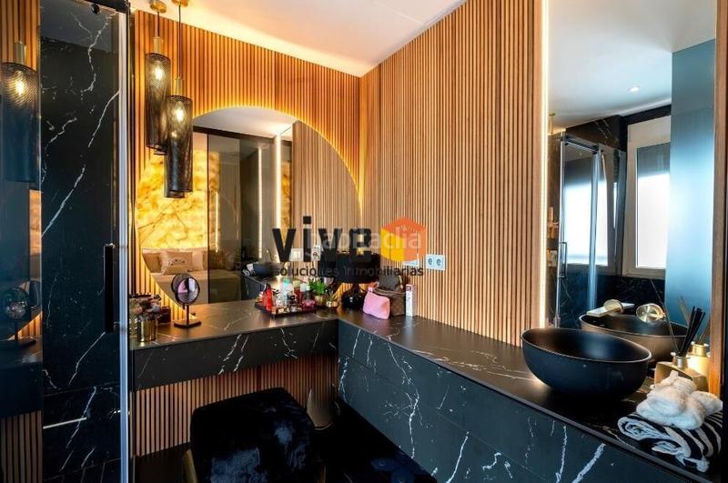 Foto 757267d6-2d17-4301-841c-dc8ba8a3438a. Piso vive deluxe homes presenta en exclusiva este fabuloso piso de alto standing en avenida de La Buhaira en Sevilla