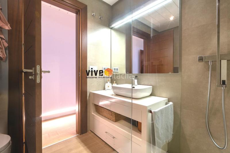 Foto da956199-c686-4146-9ce8-9f4f8b3dc810. Piso vive deluxe homes presenta en exclusiva este fabuloso piso de alto standing en avenida de La Buhaira en Sevilla