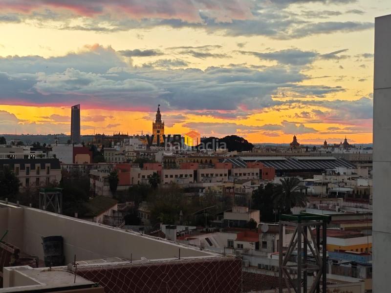 Foto f0c73f14-f497-4794-a733-c2ab29f632f1. Piso vive deluxe homes presenta en exclusiva este fabuloso piso de alto standing en avenida de La Buhaira en Sevilla