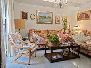 Flat en San Lorenzo. Magnifica vivienda en pleno centro de sevilla, amplia y con gara