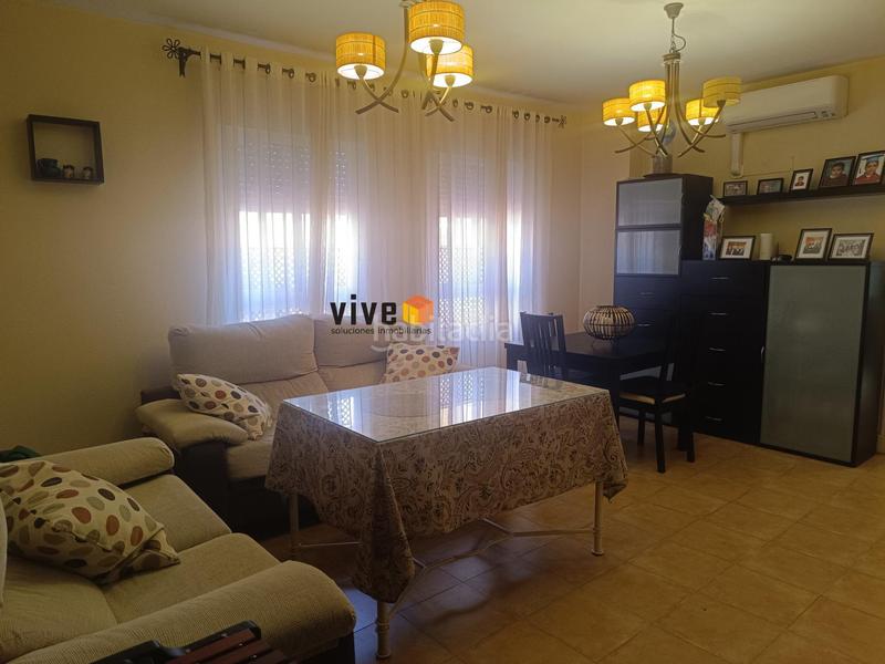 Foto 353d74d1-d1a9-4ab6-86c4-97e46ae5449a. Piso exclusivo piso dúplex listo para entrar a vivir en Dos Hermanas