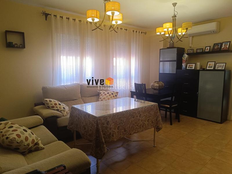 Foto 3844e2e9-7631-47e8-bb9b-c94cdbf9b742. Piso exclusivo piso dúplex listo para entrar a vivir en Dos Hermanas