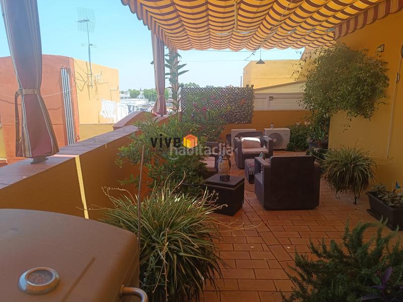 Foto d67243bd-d417-4a69-b3d6-ef480a075b4e. Piso exclusivo piso dúplex listo para entrar a vivir en Dos Hermanas