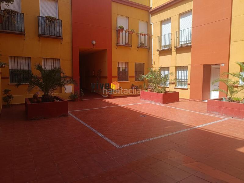 Foto e0b559eb-7545-4bce-b1a0-57bbade53809. Piso exclusivo piso dúplex listo para entrar a vivir en Dos Hermanas