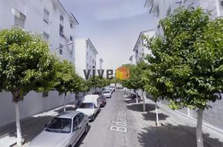 Appartement à Salesianos. Piso ocupado a la venta en utrera  calle colonia nuestra señora