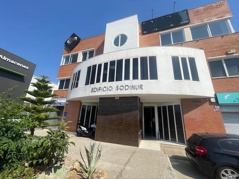 Foto cd79a654-3ec0-4fbd-85ea-d6df6c4c068b. Alquiler oficina alquiler de oficina en poligono Pisa, inmejorable ubicación en Mairena del Aljarafe
