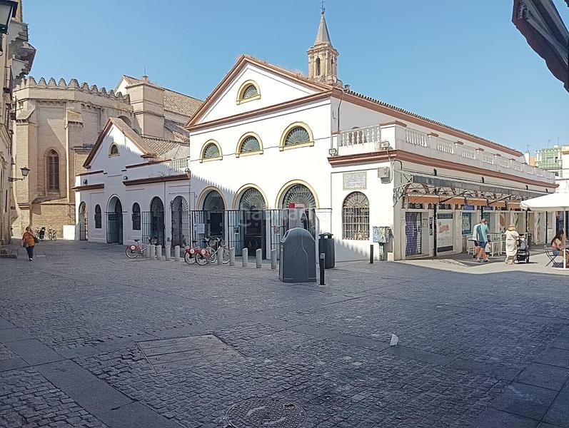 Foto 2db16cac-b76b-42e0-b5fc-d82d57482ecf. Casa  en zona centro con cuatro apartamentos en explotación en Sevilla