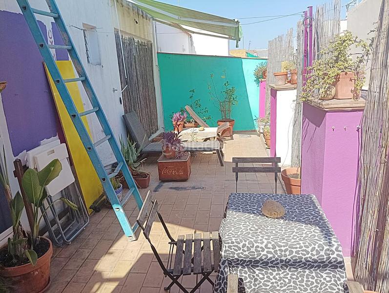 Foto 6ac6d605-f6f0-45e0-9332-c007b1527adc. Casa  en zona centro con cuatro apartamentos en explotación en Sevilla