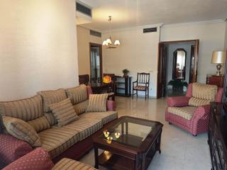 Location Appartement à Arenal - Museo. Piso en calle arjona con garaje y trastero!