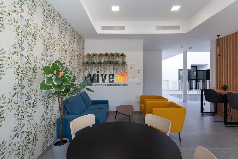 Foto b3fb502b-b555-4133-b2c3-d53d983294c5. Local comercial edificio nuevo con 24 estudios. completamente equipados en el corazón de triana. en Sevilla