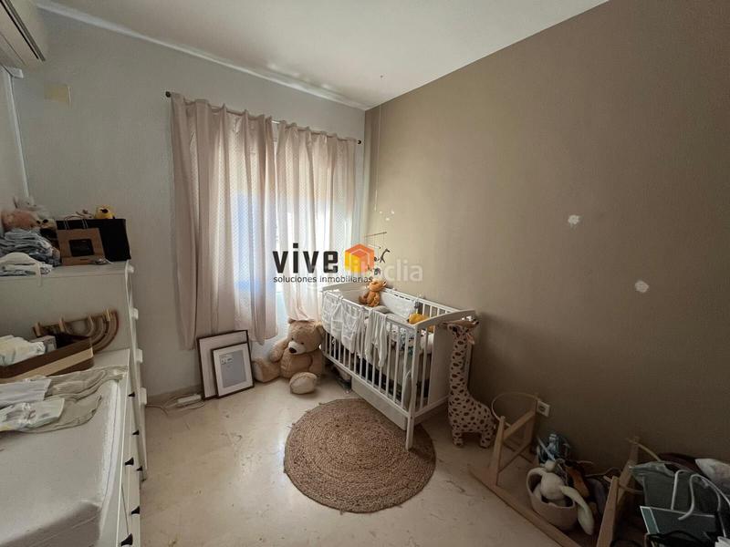 Foto 36ab899a-9a17-4970-aa7c-54d1a78339ed. Casa a schiera con parcheggio in Nuevo Bulevar Mairena del Aljarafe