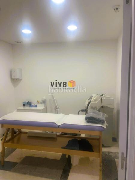 Foto 11aa3e09-44c1-44fc-880b-1a7757292956. Alquiler local comercial  en edificio 2 en Sevilla