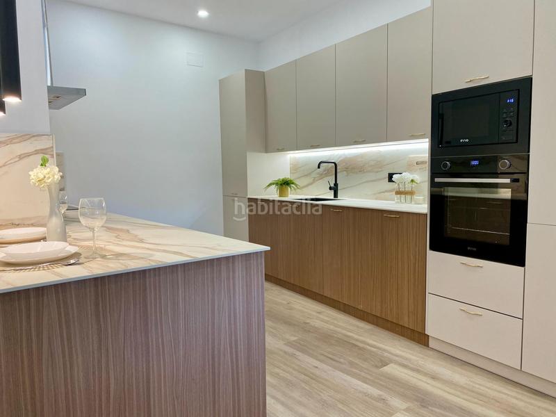 Foto cff5837a-8eb4-44e8-bdca-fe6958325fda. Piso exclusivo piso a estrenar en plena gran plaza en Sevilla