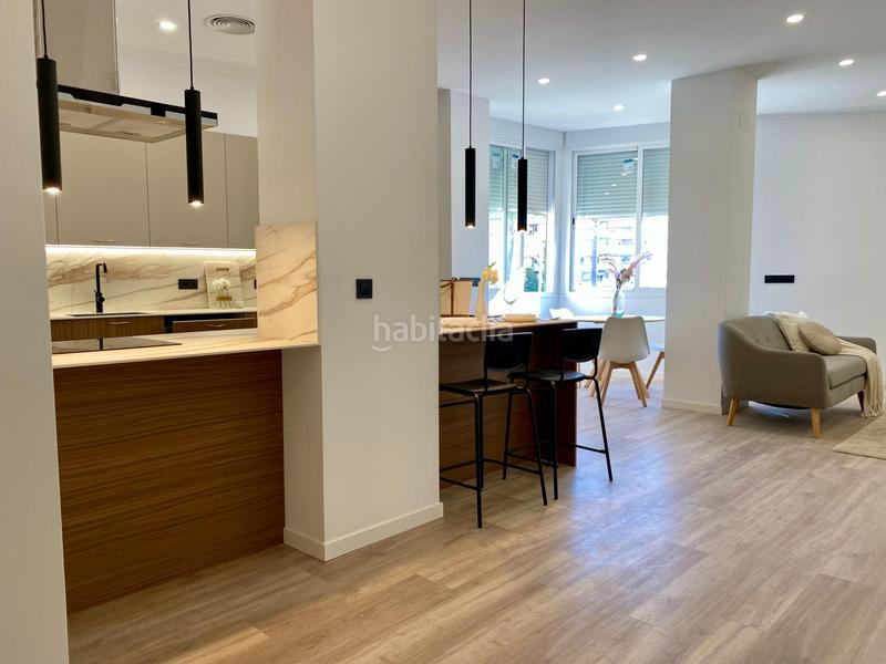 Foto d26dfa4c-6db4-4807-ad6a-d9f99cce45d5. Piso exclusivo piso a estrenar en plena gran plaza en Sevilla