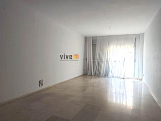 Lloguer Pis a Arenal - Museo. Amplio piso ubicado en calle arjona 4 habitaciones y 2 baños. si