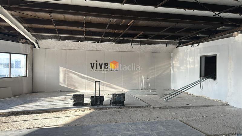 Foto 98495fa0-ffad-4229-b9ba-7dc692b34648. Rent industrial building in Bollullos de la Mitación