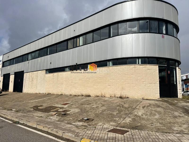 Foto ce990867-b90c-424c-8c65-66f34dfed6cd. Rent industrial building in Bollullos de la Mitación