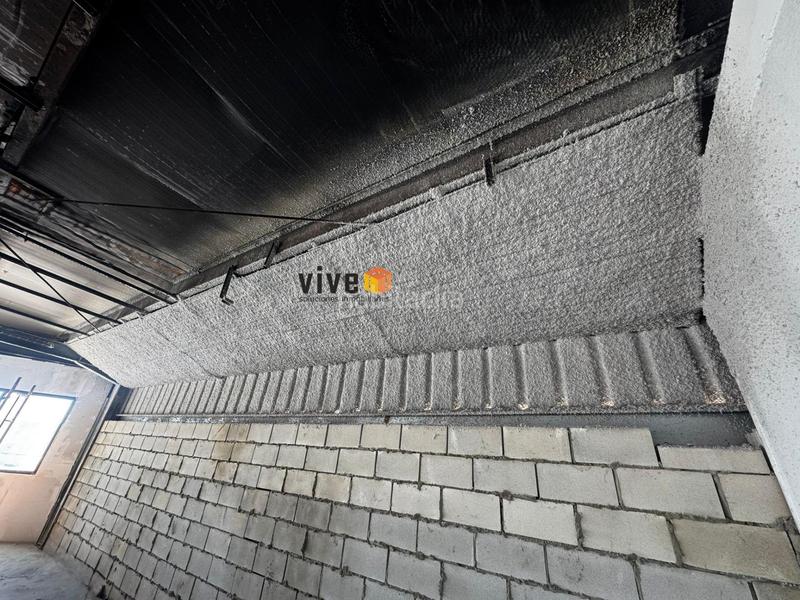 Foto fe9e8319-0410-4985-9e4c-18f89f1f2ac6. Rent industrial building in Bollullos de la Mitación