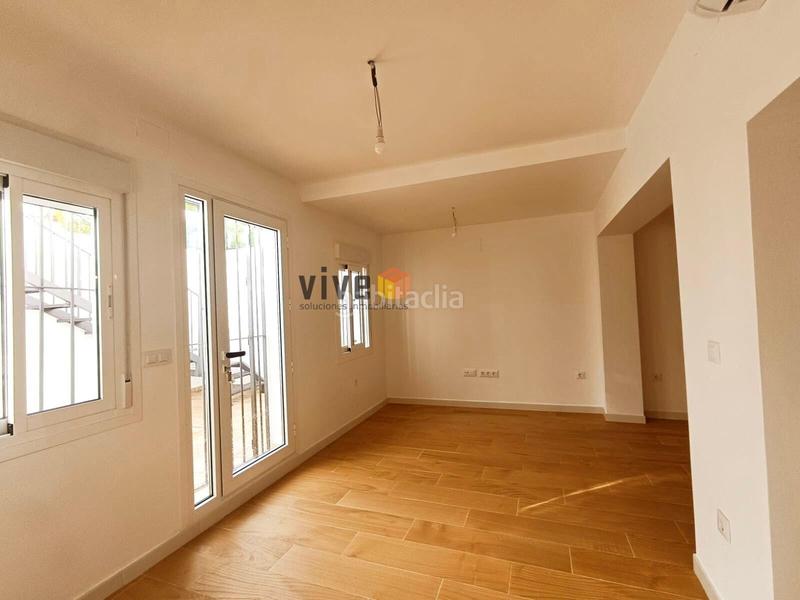 Foto 4bac7791-a22d-454e-8660-805930088e6d. Casa aparellada amb calefacció a Las Almenas Tomares