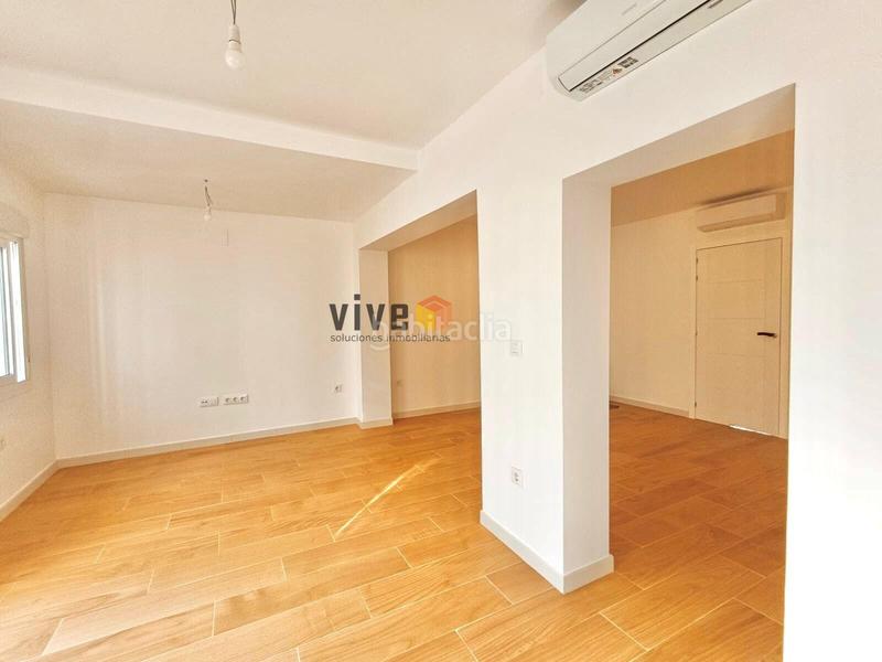 Foto 6669b125-32ed-40da-8634-1f9973dbdce9. Casa aparellada amb calefacció a Las Almenas Tomares