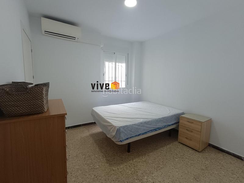 Foto 28f4795d-e208-41f5-af7f-b18bdd06210d. Rent flat in Cruz Roja Sevilla