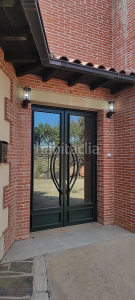 Foto a899c0e8-8963-4604-bee2-a39e6722b112. Edificio in Guadalupe
