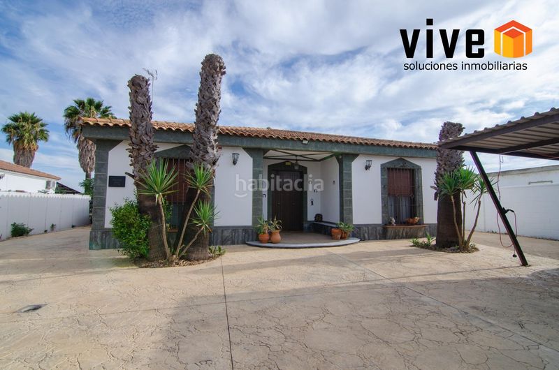 Foto cc5f6fe6-d5a6-436c-a8f8-d3910524a76b. Xalet amb calefacció aparcament piscina a Rinconada (La)