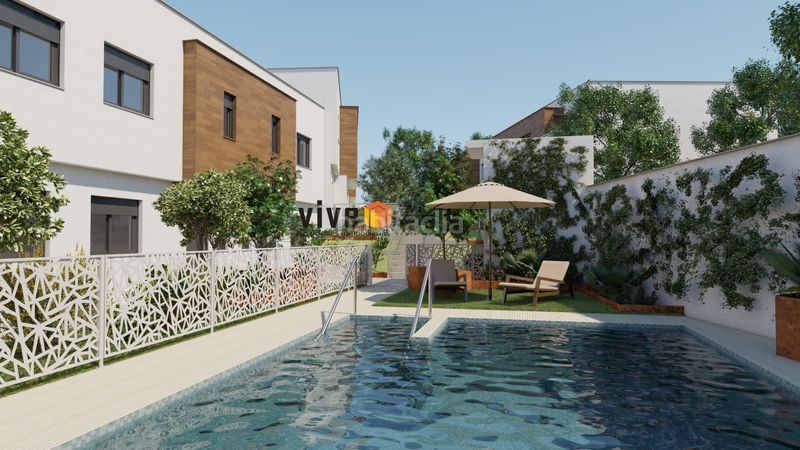 Foto cffdf6a2-dd4c-480d-97e6-e5ce2bb79466. Reihenhaus mit parking pool in Casco Antiguo Mairena del Aljarafe