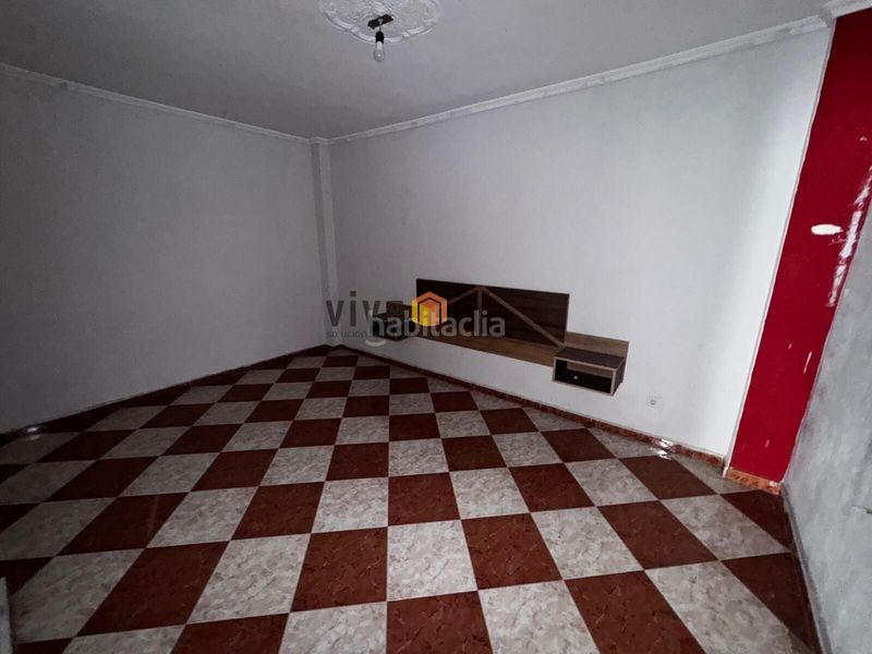 Foto d78e544a-e724-4865-bc3b-a3136460a25c. Pis a Juan XXIII - Rochelambert Sevilla