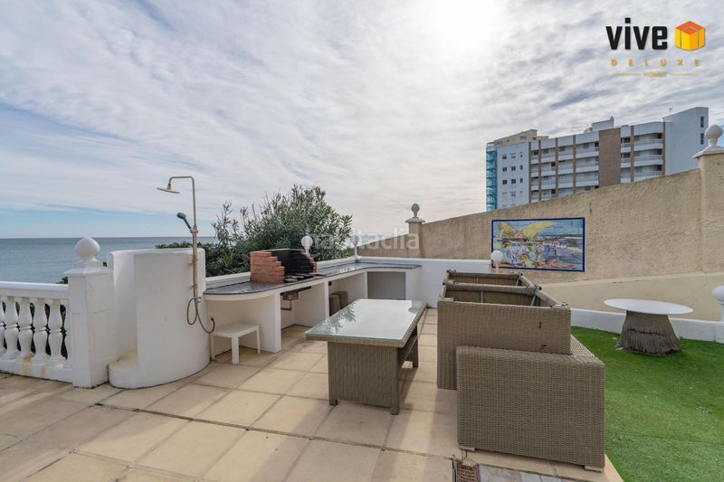 Foto 1b13adf9-f382-41e3-9fd9-d2d743854dc6. Xalet amb calefacció aparcament piscina a puerto de Sotogrande-la marina Sotogrande