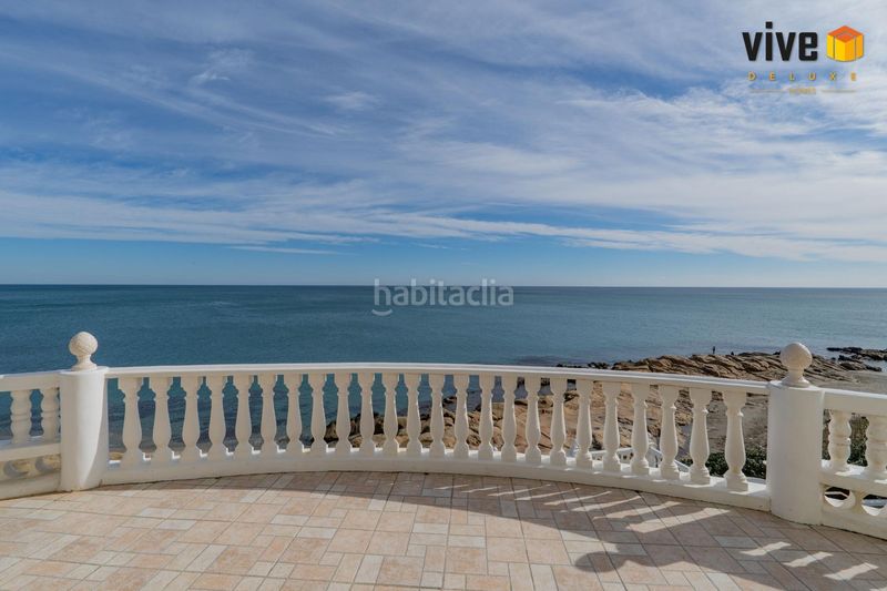 Foto a3b03090-83f5-40c3-8039-29096232c0cb. Xalet amb calefacció aparcament piscina a puerto de Sotogrande-la marina Sotogrande