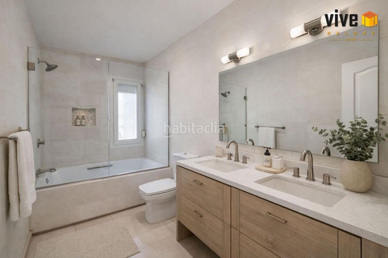 Foto d58e18a2-80ec-48d4-8567-224af2415335. Xalet amb calefacció aparcament piscina a puerto de Sotogrande-la marina Sotogrande