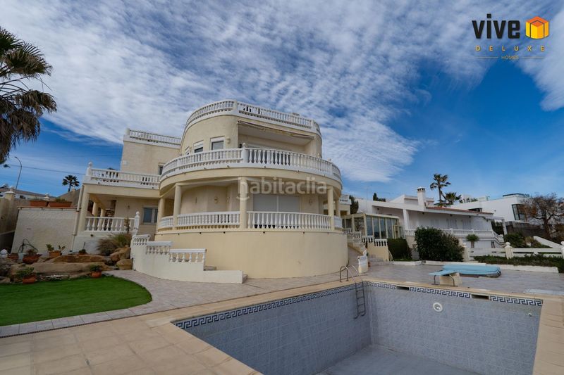 Foto de3034ca-7986-4752-90c9-91e9f964ecd4. Xalet amb calefacció aparcament piscina a puerto de Sotogrande-la marina Sotogrande