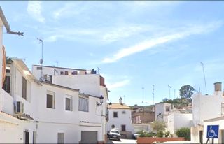 Casa adossada  Triana. Casa adosada ocupada a la venta en la puebla de los infantes  se