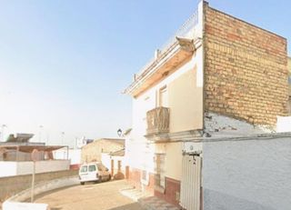Reihenhaus  Era alta. Casa adosada a la venta en alcalá del río  sevilla
