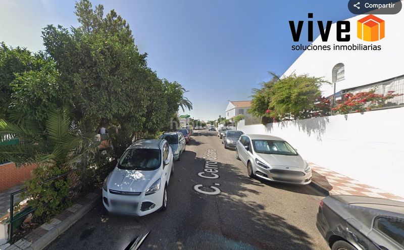 Foto f1bbc79f-5c24-4880-9855-e67f2387b622. Casa adossada a Centro Bormujos
