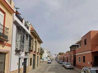 Casa a schiera  Alcala rio. Casa adosada ocupada a la venta en calcala del rio brenes  sevil