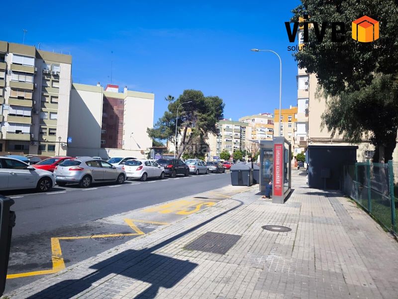 Foto 7e310619-011f-4b89-8da0-79489d9e2d26. Pis a Cruz Roja Sevilla