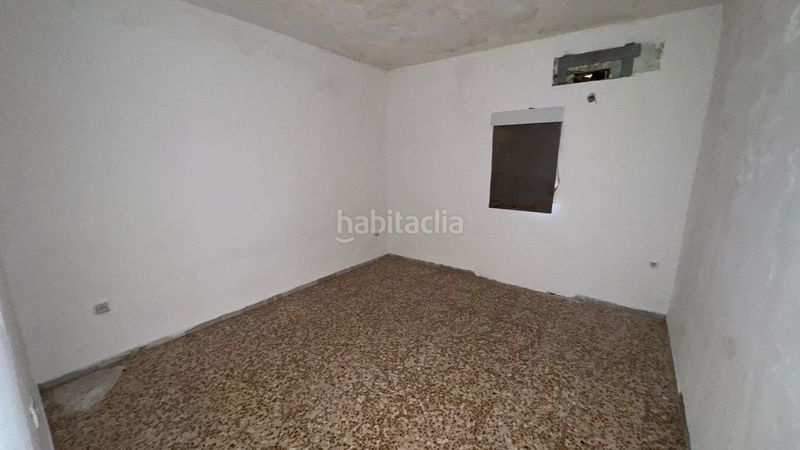 Foto 0acbf233-f962-45c0-87a4-e948f034e374. Casa adossada a Torreblanca Sevilla
