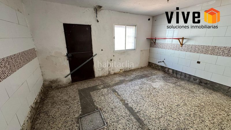 Foto eb38c99b-6626-4119-9580-b1313f820e42. Casa adossada a Torreblanca Sevilla