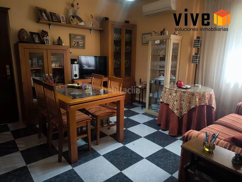 Foto 684e0c9b-4748-4a68-9b09-58810fca362c. Pis a Cruz Roja Sevilla